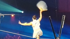 Lung Linh đón năm mới và hình ảnh Việt trên màn hình Pháp