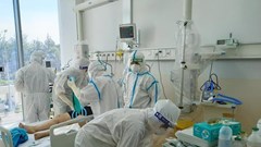 Cơ hội vàng để củng cố niềm tin cho nhân viên y tế