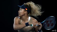 Naomi Osaka dính chấn thương