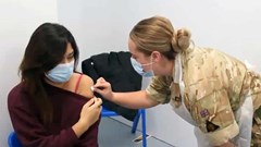 Anh triển khai quân đội hỗ trợ bệnh viện điều trị bệnh nhân Covid-19