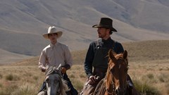 'The Power of the Dog' thắng lớn tại Lễ trao giải Quả cầu Vàng 2022