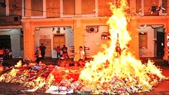 Người dân cần hạn chế đốt vàng mã vào dịp Tết