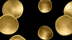 Phát hiện kho báu “cốc cầu vồng” 2.000 năm tuổi tại Đức