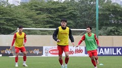 Khỏi Covid-19, Hoàng Đức trở lại tập luyện cùng tuyển Việt Nam