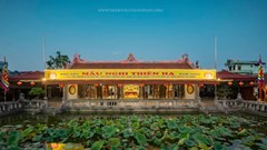 Không nên ứng xử “cứng nhắc” với biển hiệu di tích