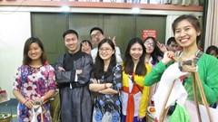 Ấm áp Tết Việt ở đình Baltard