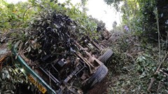 Khắc phục hậu quả vụ tai nạn giao thông đặc biệt nghiêm trọng làm 9 người thương vong