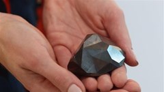 “Kỳ quan vũ trụ” Enigma được bán với giá 4,3 triệu USD tại London