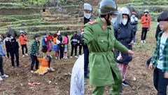 Xung quanh clip "kéo vợ" ở Mèo Vạc (Hà Giang): Chính quyền địa Chính quyền địa phương lên tiếng
