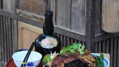 Hấp dẫn món cá kho vùi trấu