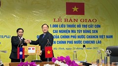 Tặng 1.000 liều thuốc điều trị cai nghiện ma túy cho Chính phủ Lào