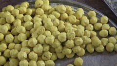 Bánh nghệ Thái Bình