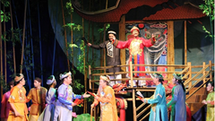 Còn ai mặn mà với sân khấu?