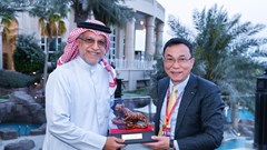 Chủ tịch AFC đánh giá cao thành tích của bóng đá Việt Nam