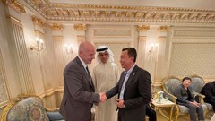 Chủ tịch FIFA đánh giá cao thành tích của bóng đá Việt Nam