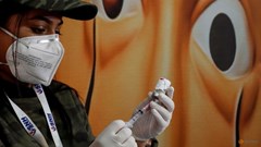 WHO đình chỉ cơ sở cung cấp vắc xin ngừa Covid-19 tại Ấn Độ