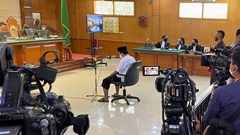 Indonesia: Một giáo viên nhận án tử hình vì cưỡng bức 13 học sinh