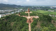 Đưa cơ giới vào khu vực bảo vệ I Di tích quốc gia Tháp Bánh Ít là vi phạm Luật Di sản