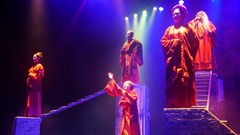 Sân khấu xã hội hóa TP.HCM: “Lột xác” từ bên trong