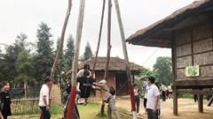 Sắc màu văn hóa vùng cao tại “Ngôi nhà chung” dịp 30.4 và 1.5