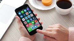 Vì sao bạn nên giảm thời gian sử dụng điện thoại mỗi ngày?