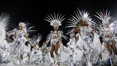 Nhiều lễ hội rộn ràng trở lại