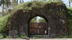 "Lửa từ Thành cổ"