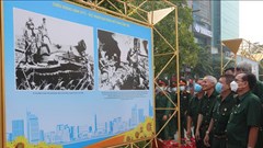 Thành phố Hồ Chí Minh - 47 năm cùng cả nước, vì cả nước