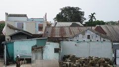 Lại vướng mắc thực hiện dự án Di dời dân cư khu vực I di tích Kinh thành Huế:  Nhiều thế hệ sống trên đất di tích sẽ không được tách hộ