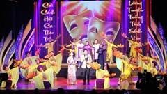 Khán giả thỏa lòng với đêm nghệ thuật “Truyền lửa đam mê”