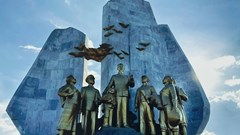 Dấu ấn Người trên khắp năm châu