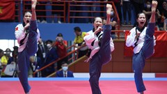 Taekwondo Việt Nam giành 4 HCV trong ngày ra quân