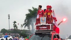 Bùng nổ sân vận động Mỹ Đình trước trận chung kết