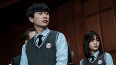 Phim Hàn Quốc gia tăng cảnh báo bạo lực học đường