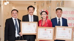 Nghệ sĩ Việt Nam có những trách nhiệm xã hội nặng nề