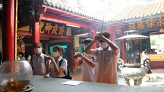 Đừng biến kỳ thi lớp 10 hằng năm thành “cuộc đua” gây sức ép cho học sinh