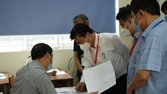 Từ sai phạm ra đề, giật mình về quy trình...