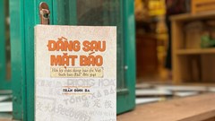 Có gì “Đằng sau mặt báo”?