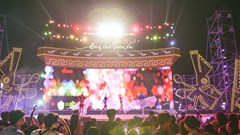 Nồng nhiệt và sâu lắng trong đêm nghệ thuật Sun Fest thứ 9 với chủ đề nhạc Bolero