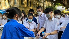 Sốt ruột… chờ môn Sử