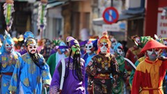 Tôn vinh di sản Tuồng Huế