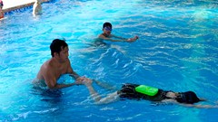 Thanh Hóa: Dạy bơi miễn phí cho trẻ em có hoàn cảnh khó khăn