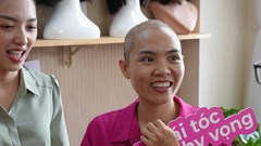 Thí sinh Miss World Vietnam 2022 san sẻ, ủng hộ bệnh nhân ung thư vú