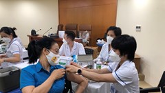 Phát động chiến dịch vắc xin phòng Covid-19 mũi 3 và mũi 4 cho cán bộ, công chức, viên chức và người lao động
