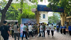 Thí sinh bắt đầu ngày thi đầu tiên kỳ thi tốt nghiệp THPT năm 2022