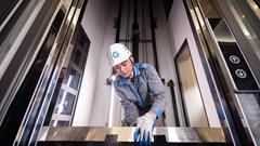 Làm sao để giảm thiểu sự cố liên quan đến thang máy tại Việt Nam?