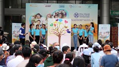 “Phiên chợ tử tế” đong đầy yêu thương của thí sinh Miss World Vietnam 2022