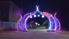 Quảng Ngãi: Người dân Lý Sơn gánh thêm nợ vì chợ đêm