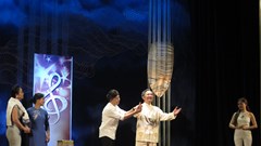 Khi nghệ sĩ sân khấu xã hội hóa: “Khóc” từ cuộc đời lên sàn diễn…