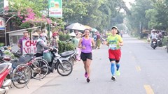 “Nữ hoàng chân đất” Phạm Thị Bình tham gia Giải Việt dã Đường lên Suối Chí”